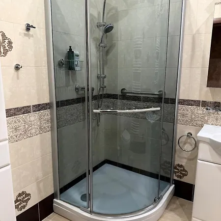 Valdemara Palace - 2 Bedrooms And Free Parking 公寓 里加